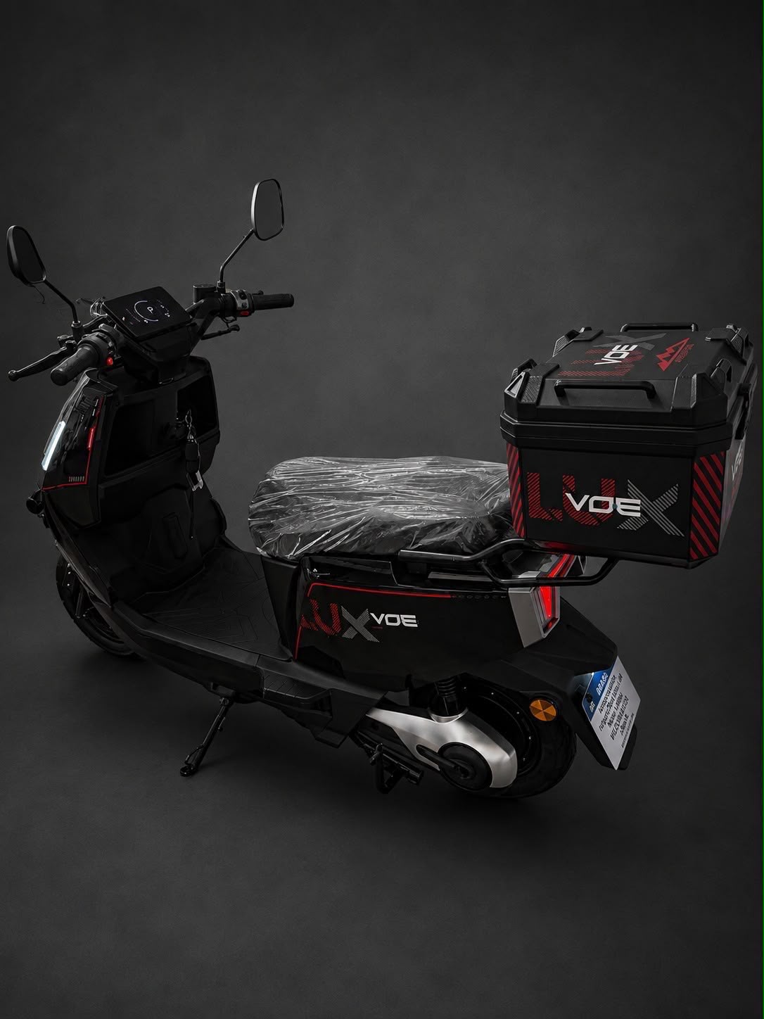 VOE LX vista traseira com baú LUX Adventure